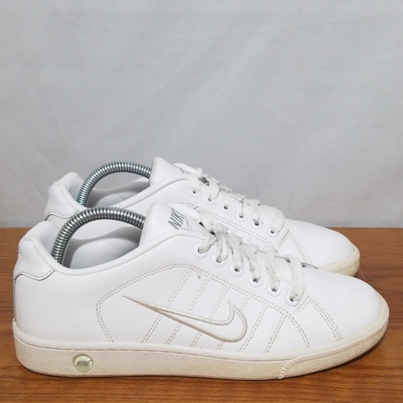 nike court tradition 2 mens